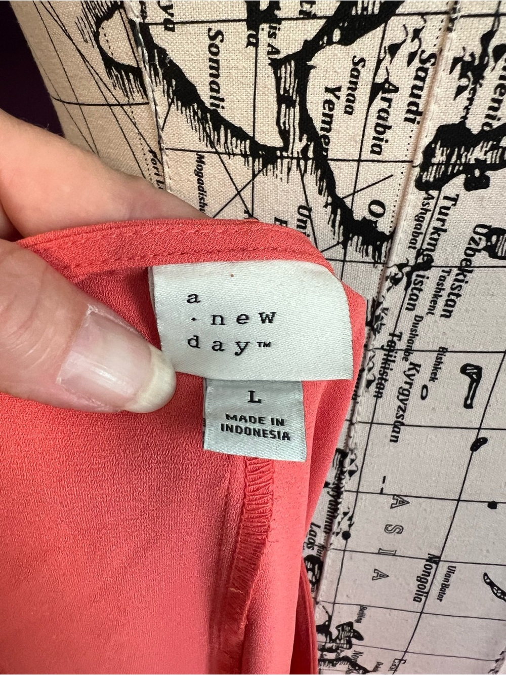 7 for $30 A New Day Short Sleeve Women’s Coral V‑Neck Ruffle Hem Top - Picture 6 of 8